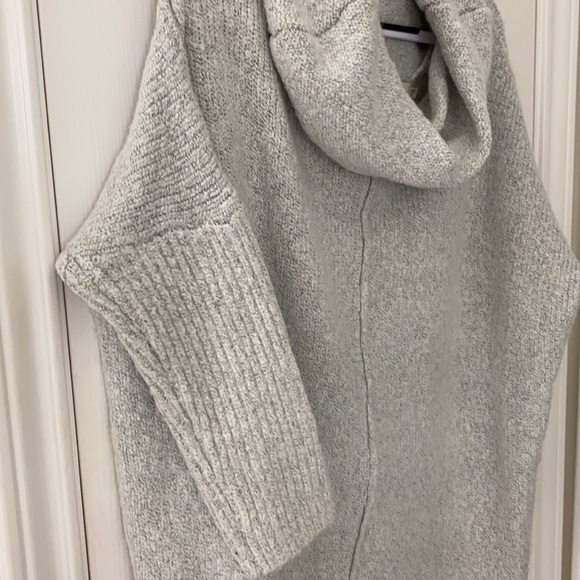 Jillian Harris dreamers Cowell neck sweater - Picture 5 of 7